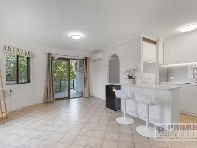 Unique 20/22 King George Street, Victoria Park, WA 6100