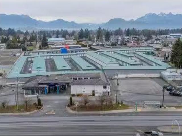 Deal! 20279 20299 Lougheed Highway, Maple Ridge, BC, V2X 2P6.