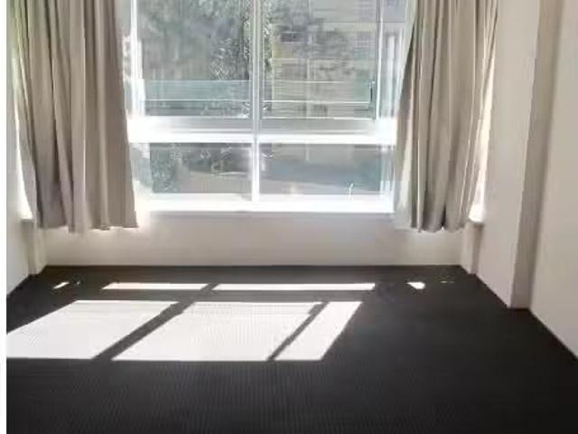 Nice 20/51 Roslyn Gardens, ELIZABETH BAY Apartment for rent L.