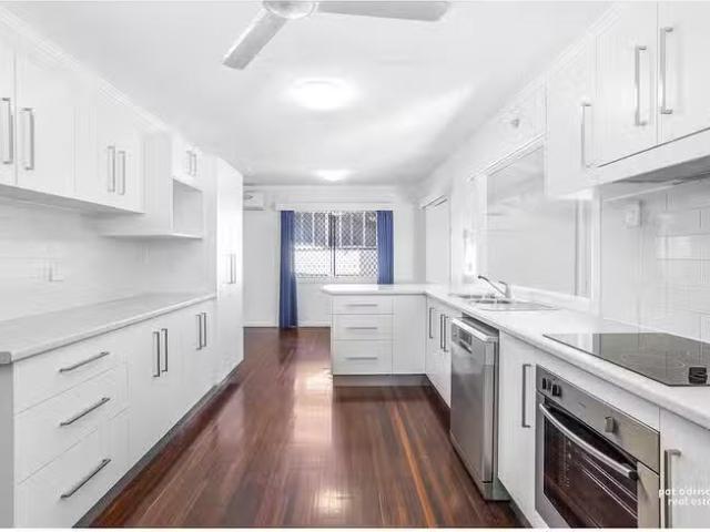 For Rent! 206 Upper Dawson Road, The Range, QLD 4700