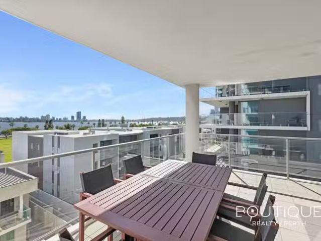 Just in! 20/78 Terrace Road, East Perth, WA 6004