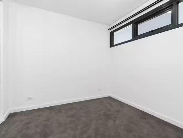 New 209/4 Anzac Park, Campbell, ACT 2612