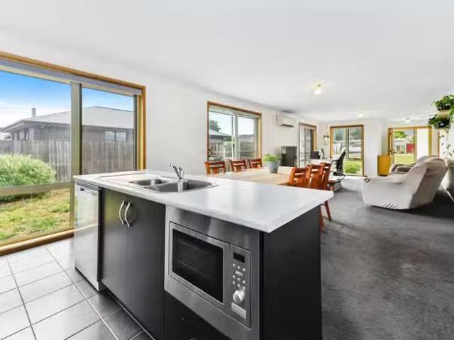 Nice 20 Burnett Street, KEMPTON, TAS 7030 House for Rent