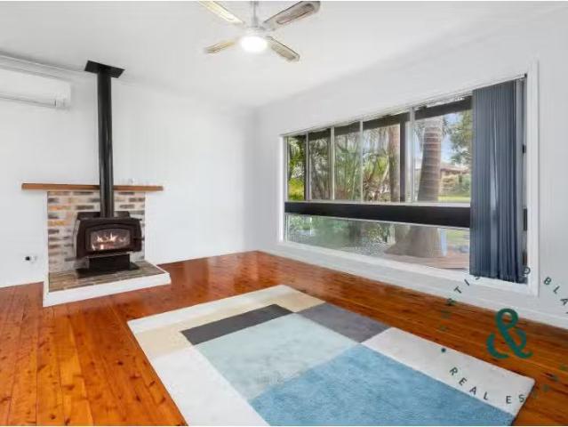 Nice 20 Bottle Brush Ave, Medowie House for rent Listed by Re.