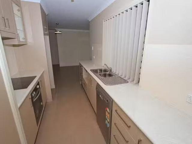 Cheap 20 Dartmouth Close, Clinton, QLD 4680