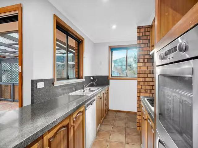 Deal! 20 Drysdale Court, Newnham, TAS 7248