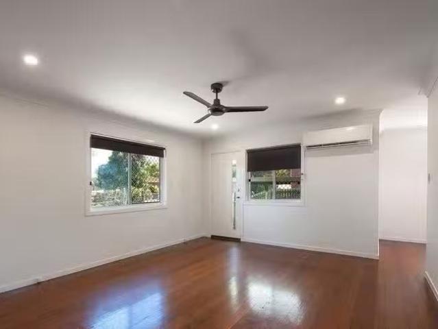 Cheap 20 Schodel Street, Woodridge, QLD 4114