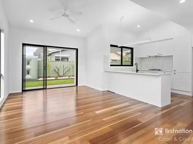 Nice 2/108 Shoalhaven Heads Road, Shoalhaven Heads, NSW 2535