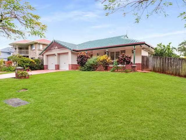 Cheap 210 Wellington Street, Ormiston, QLD 4160