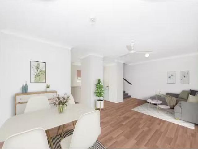 Nice 2/10 Sweet Street, ROSSLEA Apartment for rent Listed by.
