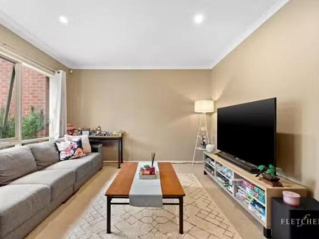 Just in! 2/117 Main Road, Lower Plenty VIC 3093 Unit Auction