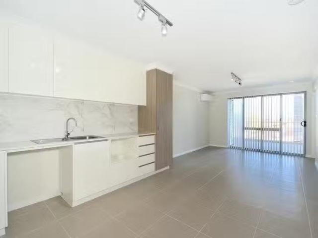 New 21/24 Westralia Gardens, Rockingham, WA 6168