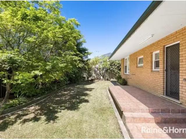 Cozy 214 Belgrave Esplanade, SYLVANIA WATERS House for rent L.