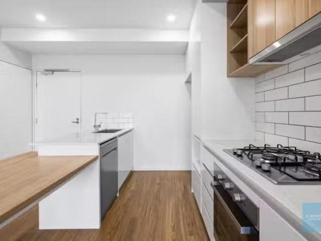 Charming 215/9 Commercial Road, Caroline Springs, VIC 3023