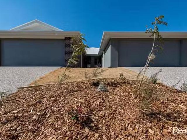 New 2/15 Burnett Street, Darling Heights, QLD 4350