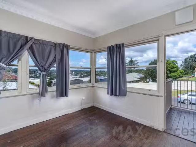 Just in! 2/161 North Street, Rockville, QLD 4350