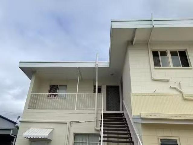 Cheap 2/164 Auckland Street, Gladstone Central, QLD 4680