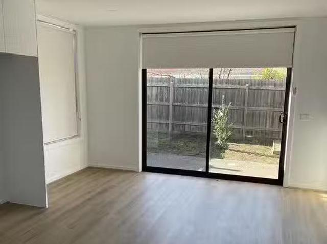 Deal! 2/16 Wymlet Street, Fawkner, VIC 3060