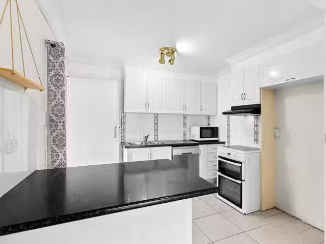 New 2/18 Glena Street, Fairfield, QLD 4103