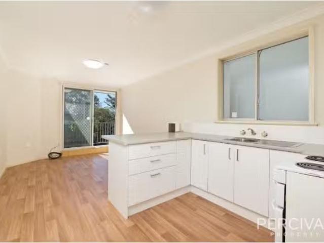 Cheap 2/19 Crisp Street, Port Macquarie Apartment for rent Li.