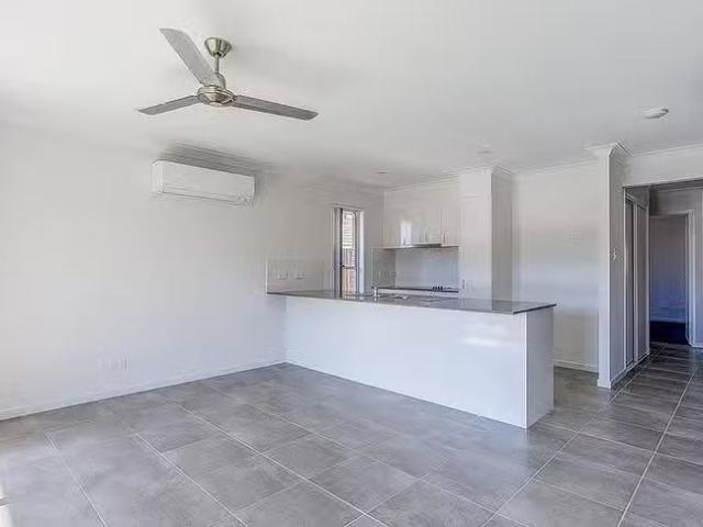Deal! 21 Clermont Street, Holmview, QLD 4207