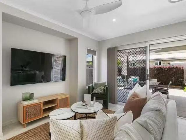 Cheap 21 Parkview Drive, Little Mountain, QLD 4551