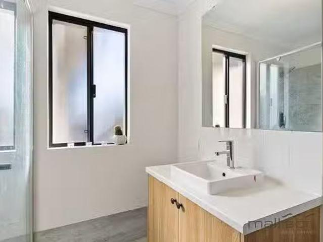 New 2/1 Pepys Court, Spearwood, WA 6163