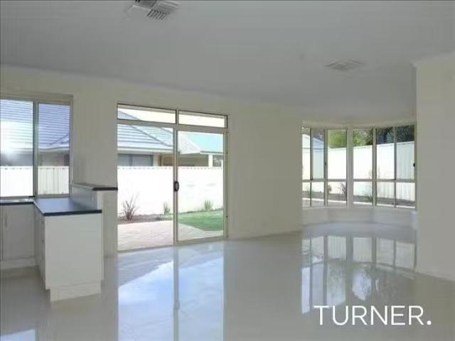 For Rent! 21 The Parkway, Klemzig, SA 5087