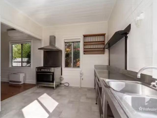 Charming 223 Rusden Street, Armidale House for rent Listed by.