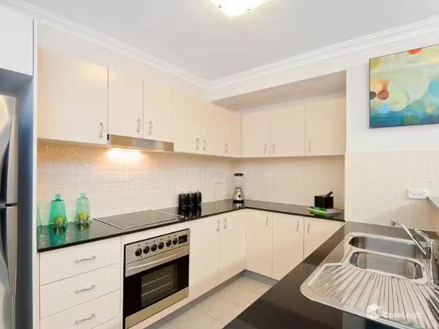 Cheap 2/21 23 Old Barrenjoey Road, Avalon Beach Apartment for.