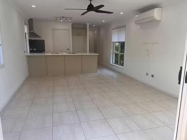 Rental! 2/222 Thorneside Road, Thorneside, QLD 4158