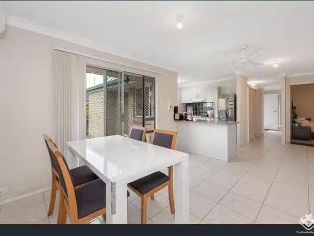 Deal! 227 Universal Street, Oxenford, QLD 4210