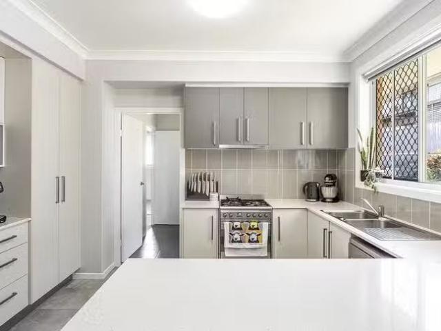 Charming 2/24 Chilcott Circuit, Cumbalum, NSW 2478