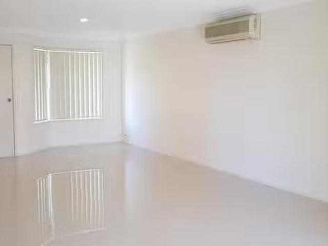 Cozy 2/24 Sandalwood Terrace, Nerang, QLD 4211