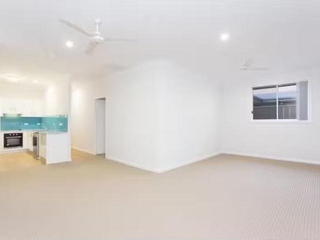 Cozy 2/25 Conder Crescent, METFORD Townhouse for rent Listed.