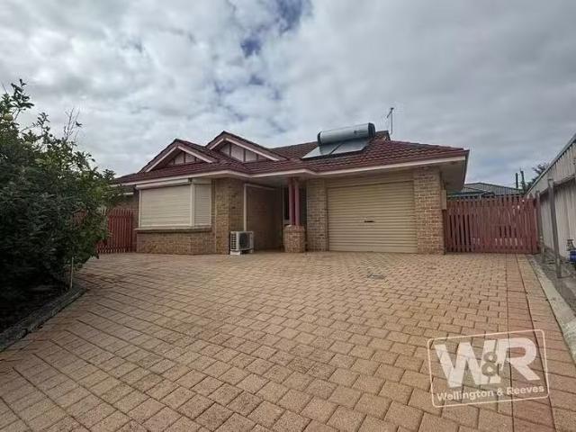 Cozy 2/25 Susan Court, Yakamia, WA 6330
