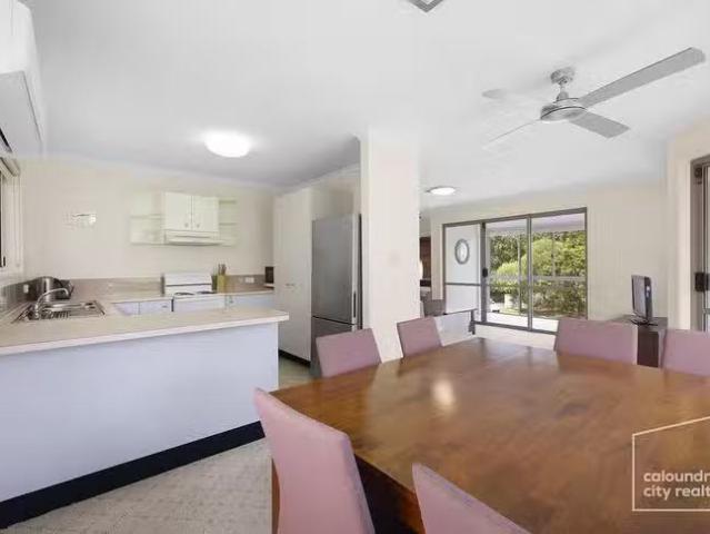 Cheap 2/2 Moffat Street, Moffat Beach, QLD 4551