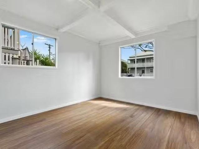 Charming 22 Bale Street, Albion, QLD 4010