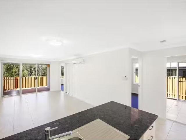 Cozy 22 Ferrous Close, Port Macquarie House for rent Listed b.