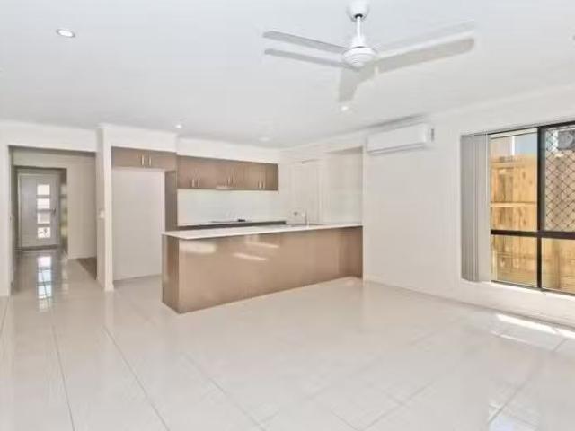 Nice 22 Japoon Street, North Lakes, QLD 4509