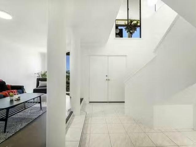 Nice 22 Lindfield Retreat, Kallaroo, WA 6025