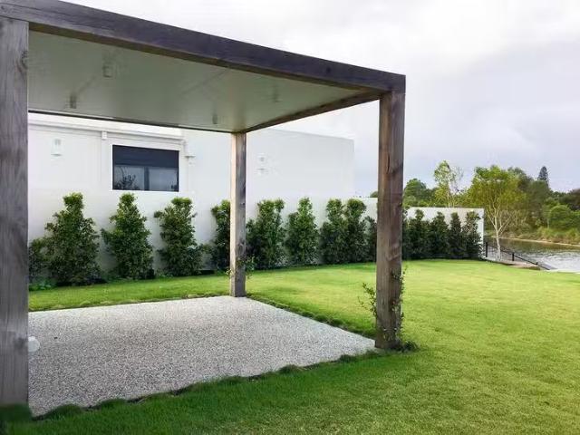 Unique 22 Sanctuary Court, Mermaid Waters, QLD 4218