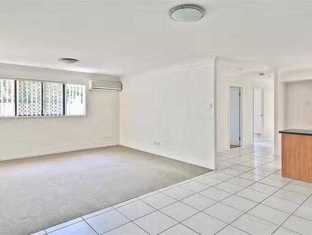 Deal! 22 Winifred Street, Algester, QLD 4115