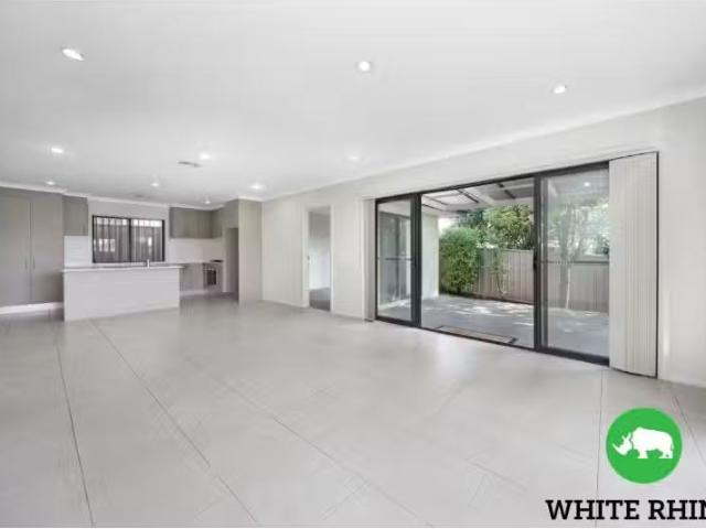 New 22B Allwood Street, Chifley Townhouse for rent Listed by.
