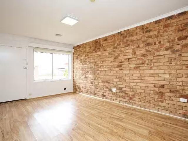 Nice 2/30 Nicole Avenue, Dandenong North, VIC 3175