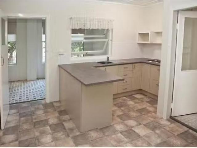 For Rent! 2/31 Netherton Street, Nambour, QLD 4560