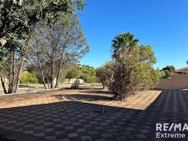 Nice 237 Dampier Avenue, Kallaroo, WA 6025