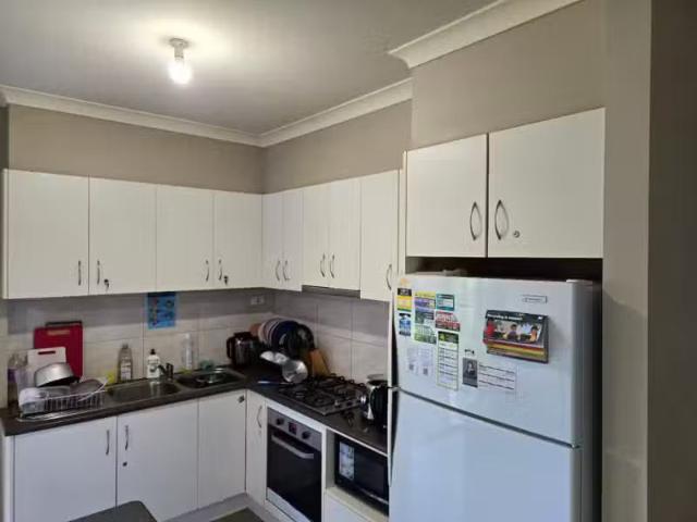 For Rent! 2/37 Stockdale Avenue, Clayton VIC 3168