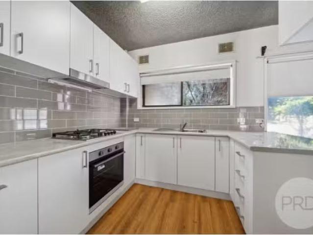 Rental! 2/35 Higgins Avenue, Wagga Wagga Apartment for rent L.