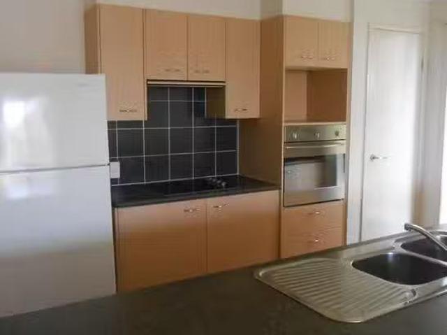 Cozy 2/390 West Street, Kearneys Spring, QLD 4350